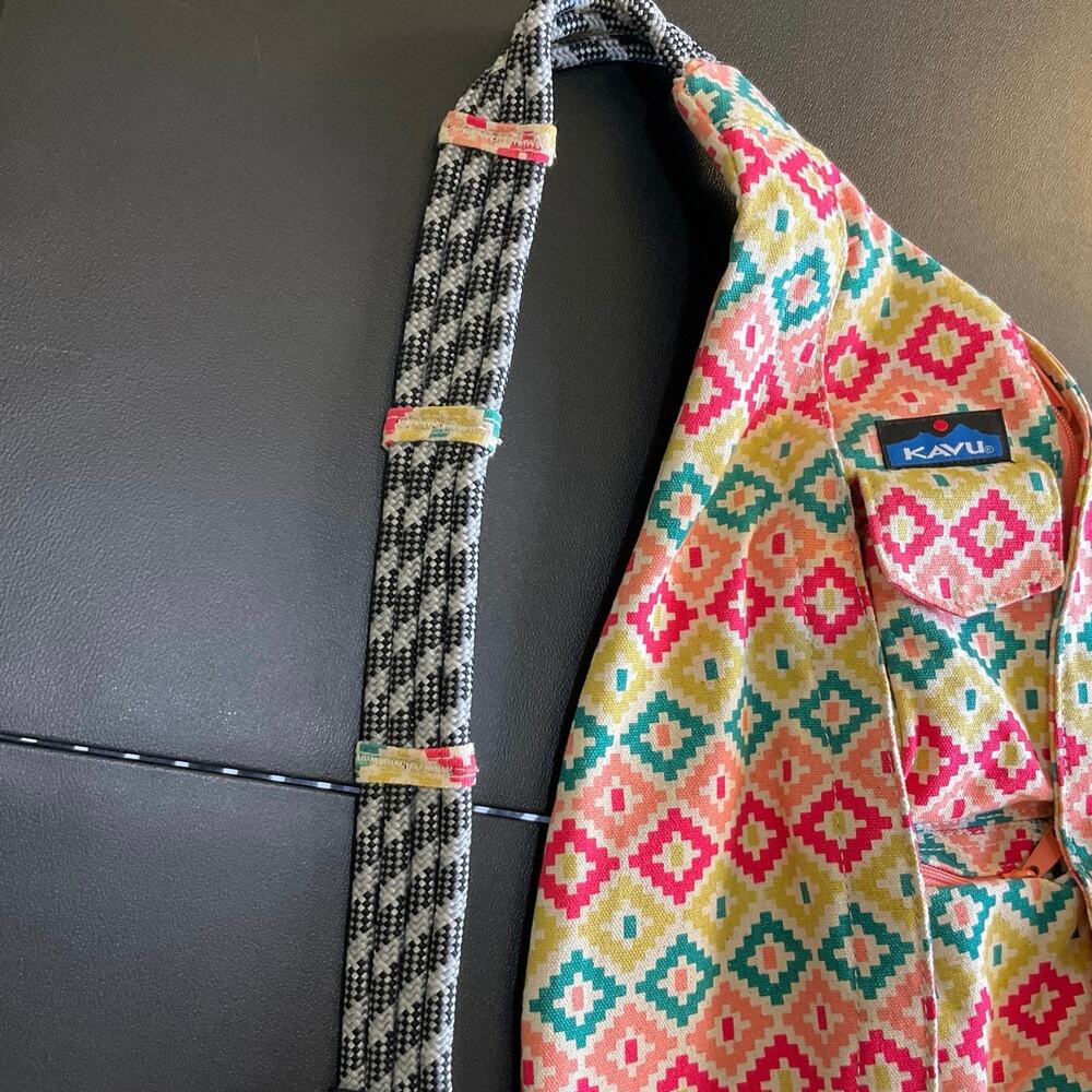 KAVU Rope Sling Backpack Cotton Geometric Aztec Crossbody Travel Festival Bag - Picture 6 of 11